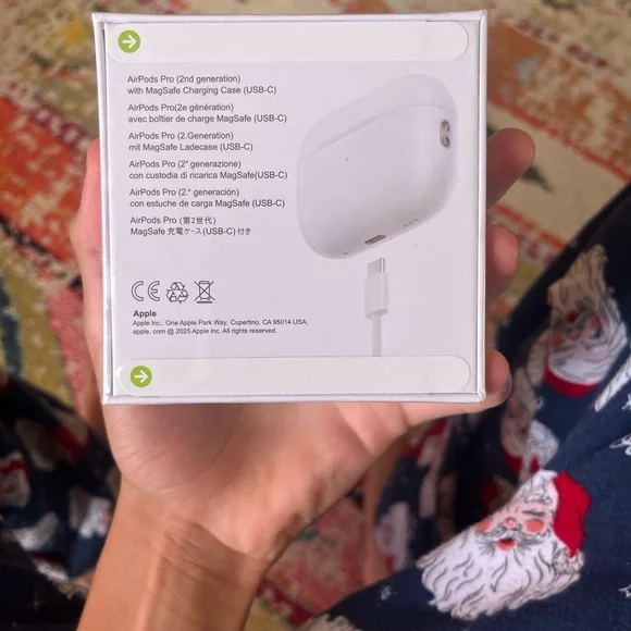 White Wireless Earbuds